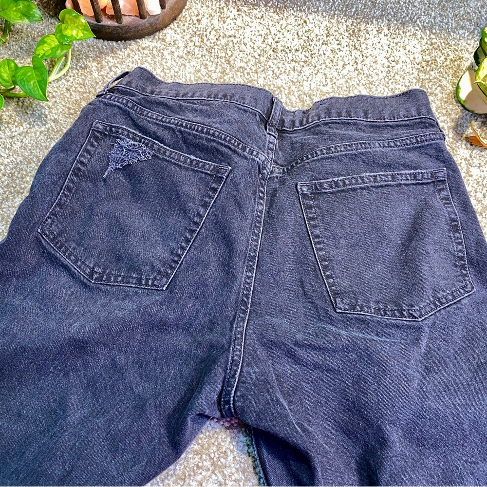 GAP High Rise Ripped Jeans - Picture 3 of 5